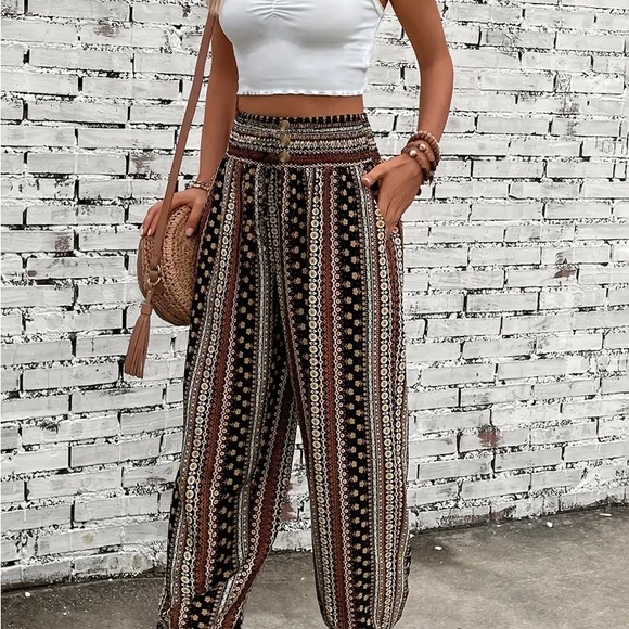 Boho baggy, cute pants size large - Picture 4 of 6